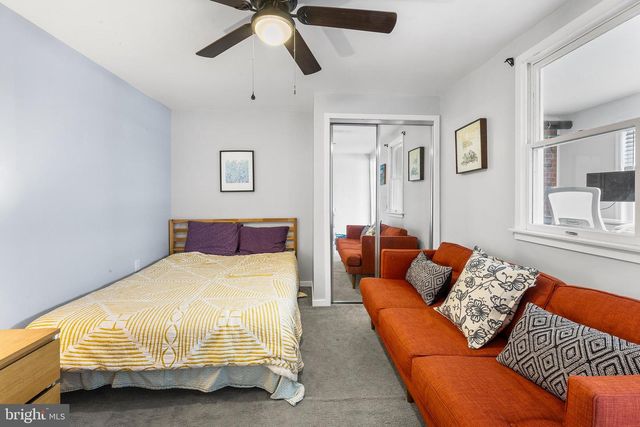 908 GREENWICH ST, Philadelphia, PA 19147