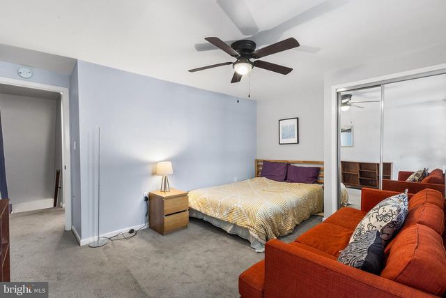 908 GREENWICH ST, Philadelphia, PA 19147