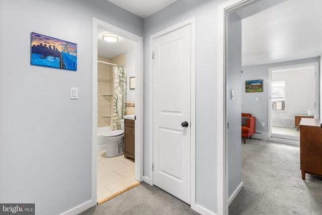 908 GREENWICH ST, Philadelphia, PA 19147