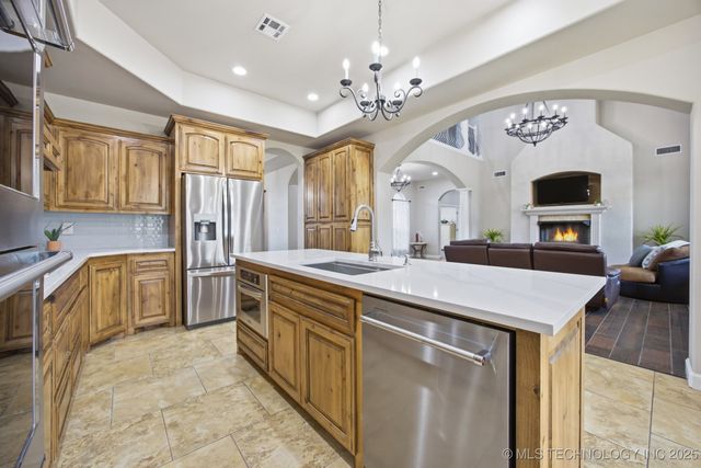 604 Cedar Ridge Road, Eufaula, OK 74432