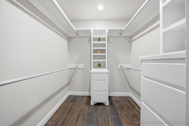 604 Cedar Ridge Road, Eufaula, OK 74432