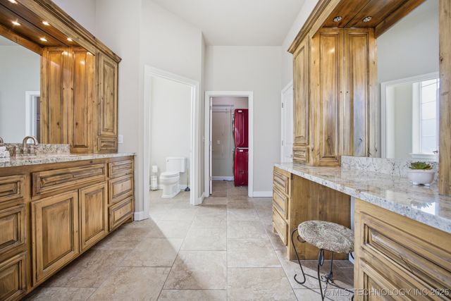 604 Cedar Ridge Road, Eufaula, OK 74432