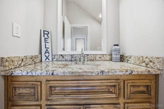 604 Cedar Ridge Road, Eufaula, OK 74432