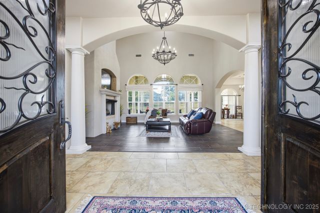 604 Cedar Ridge Road, Eufaula, OK 74432