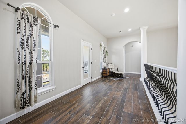 604 Cedar Ridge Road, Eufaula, OK 74432