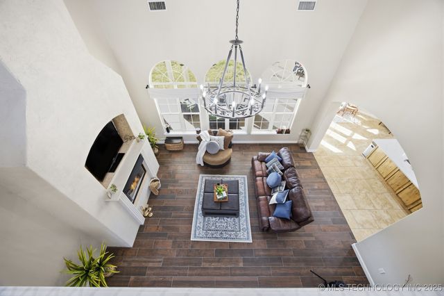 604 Cedar Ridge Road, Eufaula, OK 74432