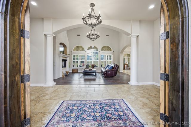 604 Cedar Ridge Road, Eufaula, OK 74432