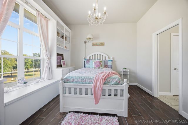 604 Cedar Ridge Road, Eufaula, OK 74432