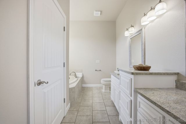 604 Cedar Ridge Road, Eufaula, OK 74432