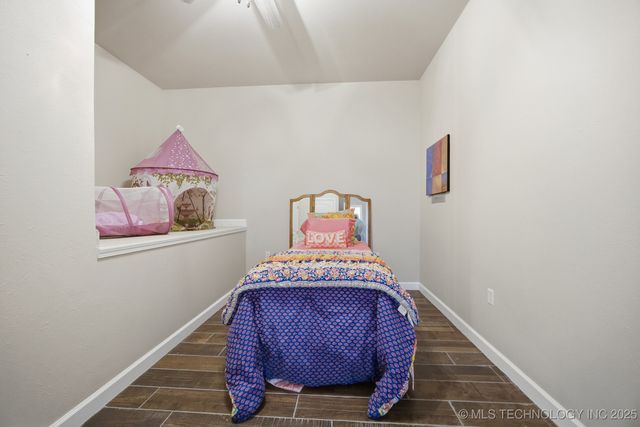 604 Cedar Ridge Road, Eufaula, OK 74432