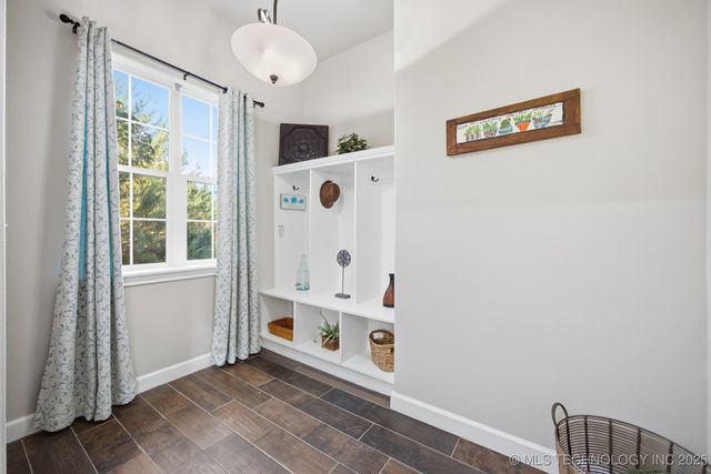 604 Cedar Ridge Road, Eufaula, OK 74432