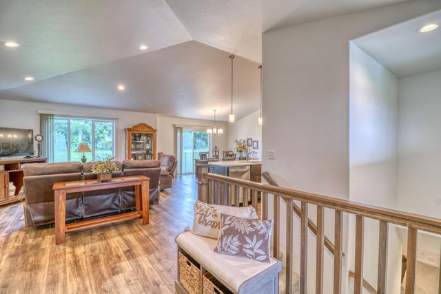 6779 Ashwood Loop S, Fargo, ND 58104