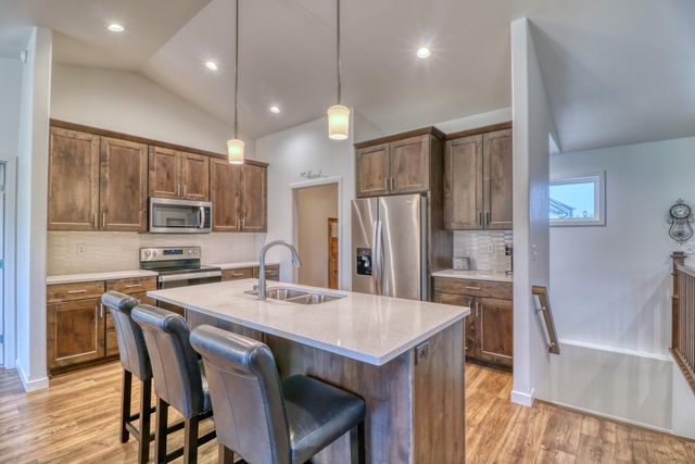 6779 Ashwood Loop S, Fargo, ND 58104