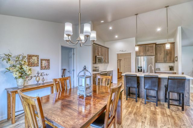 6779 Ashwood Loop S, Fargo, ND 58104