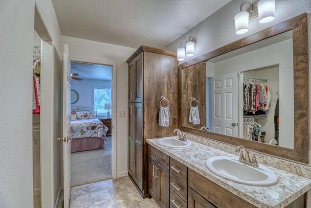 6779 Ashwood Loop S, Fargo, ND 58104