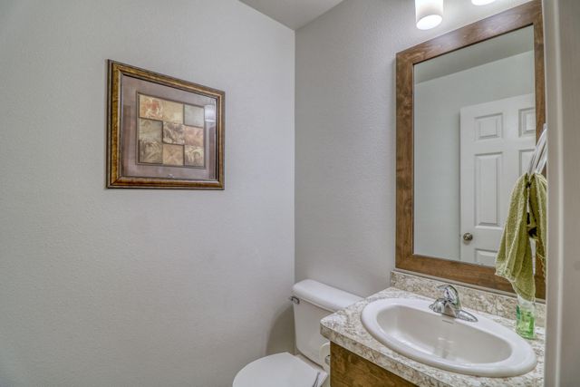 6779 Ashwood Loop S, Fargo, ND 58104