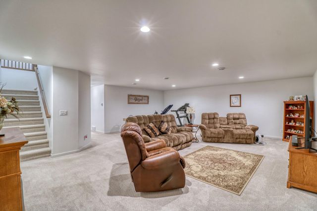 6779 Ashwood Loop S, Fargo, ND 58104