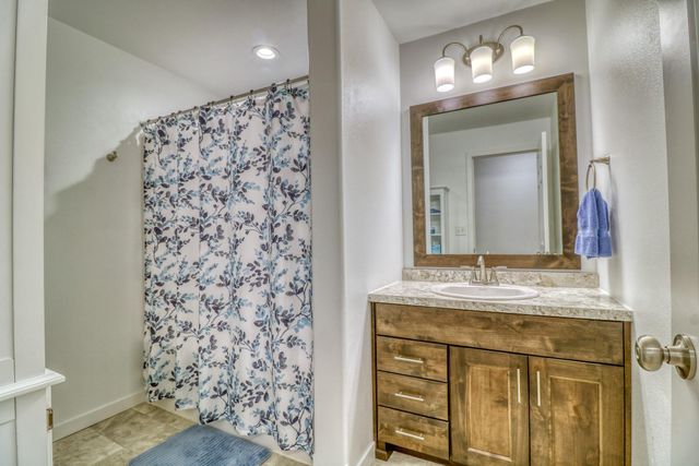 6779 Ashwood Loop S, Fargo, ND 58104
