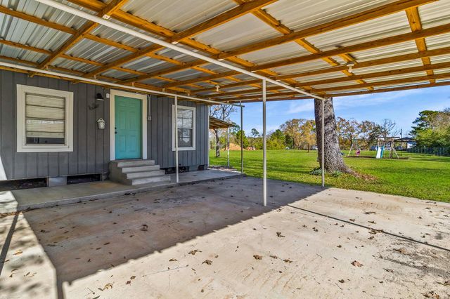 180 Ellis Lovett Road, Shepherd, TX 77371