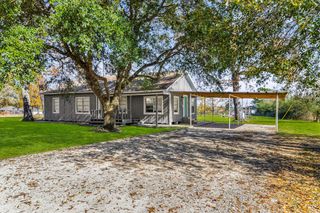 180 Ellis Lovett Road, Shepherd, TX 77371