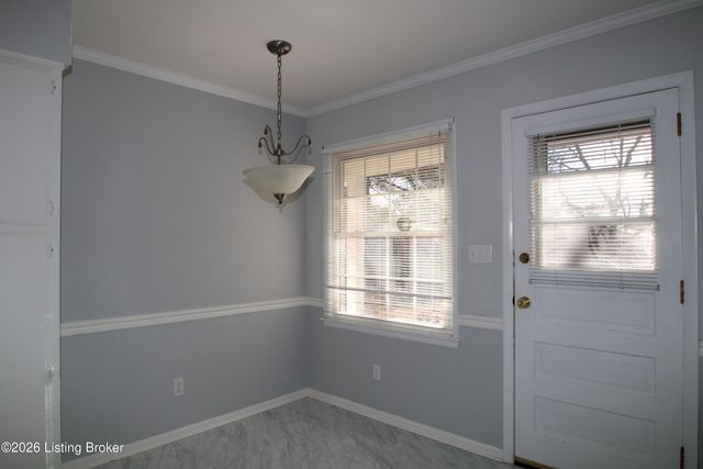 3026 Kaye Lawn Dr, Louisville, KY 40220