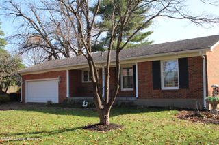 3026 Kaye Lawn Dr, Louisville, KY 40220