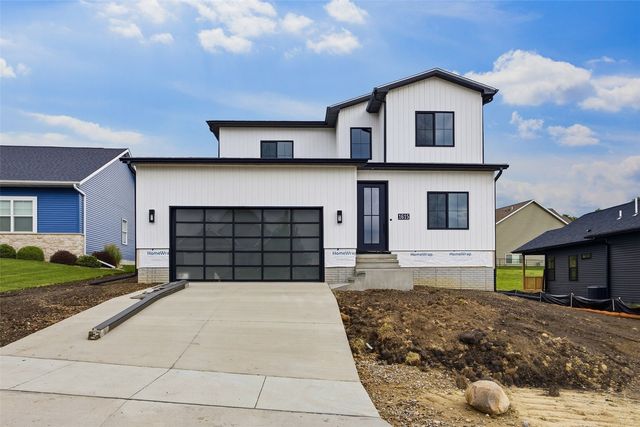 1615 38th Street SE, Cedar Rapids, IA 52403