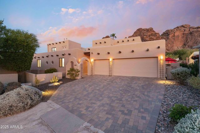 5984 N ECHO CANYON Drive, Phoenix, AZ 85018