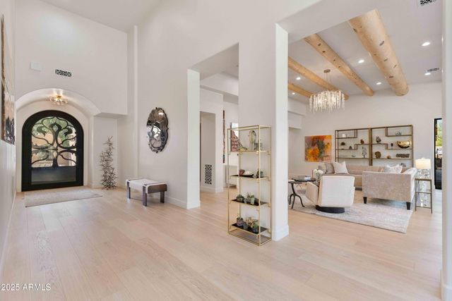 5984 N ECHO CANYON Drive, Phoenix, AZ 85018