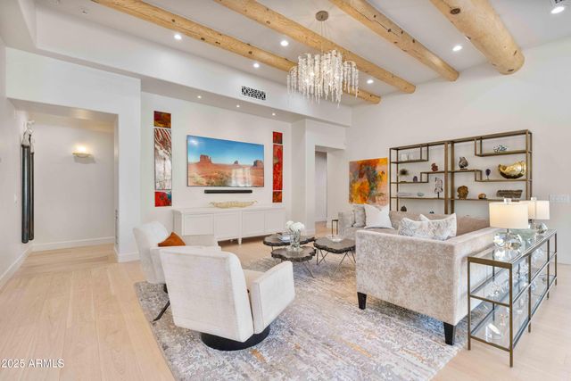 5984 N ECHO CANYON Drive, Phoenix, AZ 85018