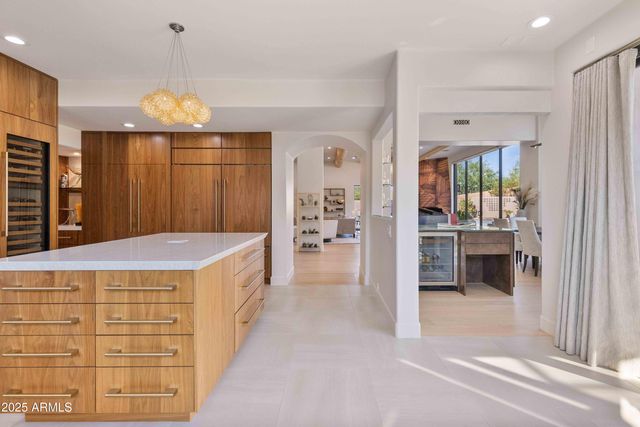 5984 N ECHO CANYON Drive, Phoenix, AZ 85018