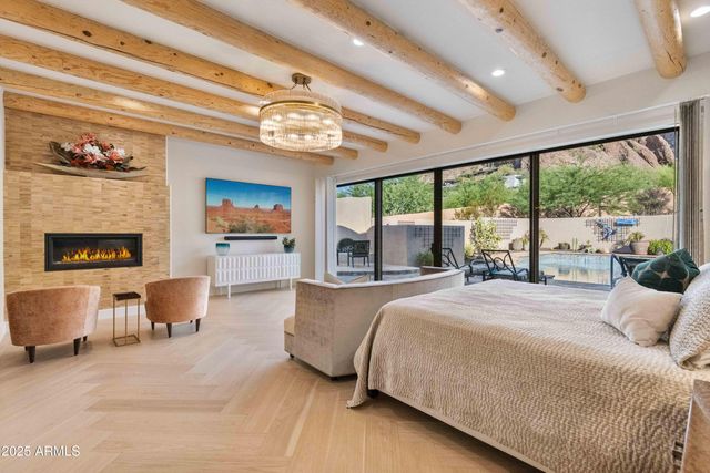 5984 N ECHO CANYON Drive, Phoenix, AZ 85018