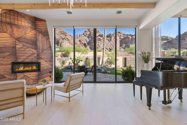 5984 N ECHO CANYON Drive, Phoenix, AZ 85018