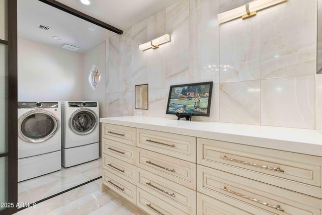 5984 N ECHO CANYON Drive, Phoenix, AZ 85018