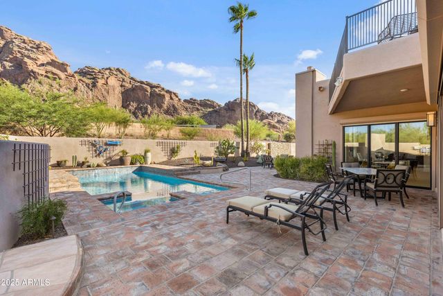 5984 N ECHO CANYON Drive, Phoenix, AZ 85018