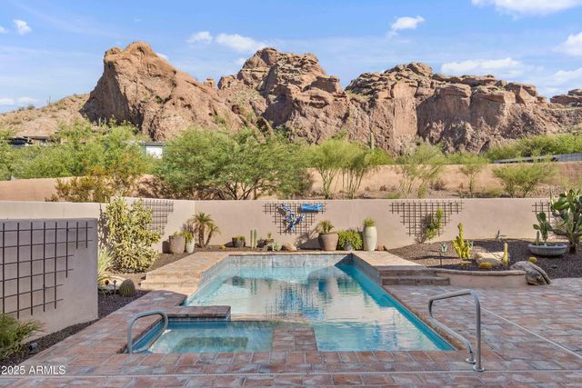 5984 N ECHO CANYON Drive, Phoenix, AZ 85018