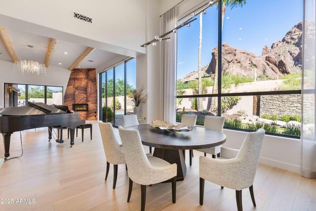 5984 N ECHO CANYON Drive, Phoenix, AZ 85018