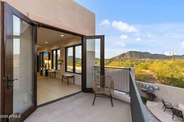 5984 N ECHO CANYON Drive, Phoenix, AZ 85018