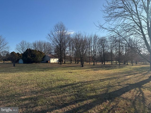 229 HOLLIS DR, Gerrardstown, WV 25420