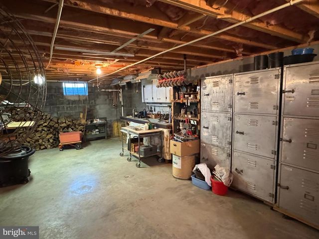 229 HOLLIS DR, Gerrardstown, WV 25420