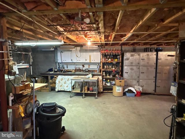 229 HOLLIS DR, Gerrardstown, WV 25420