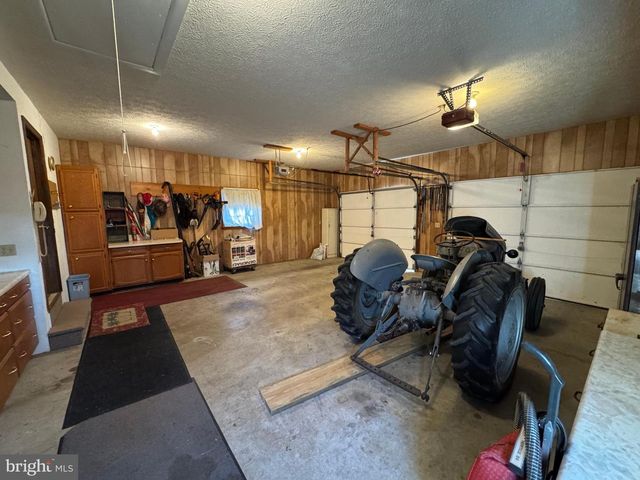 229 HOLLIS DR, Gerrardstown, WV 25420