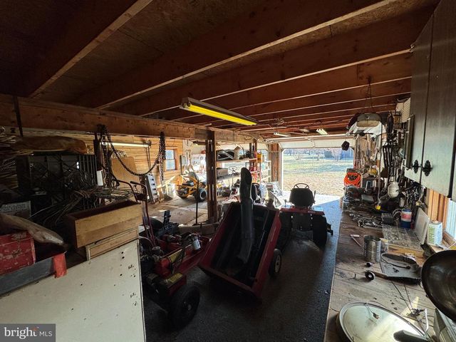 229 HOLLIS DR, Gerrardstown, WV 25420