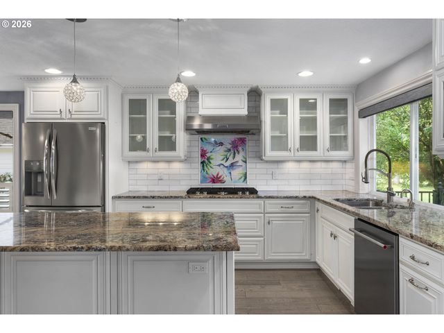 3310 Se BAYPOINT Dr, Vancouver, WA 98683