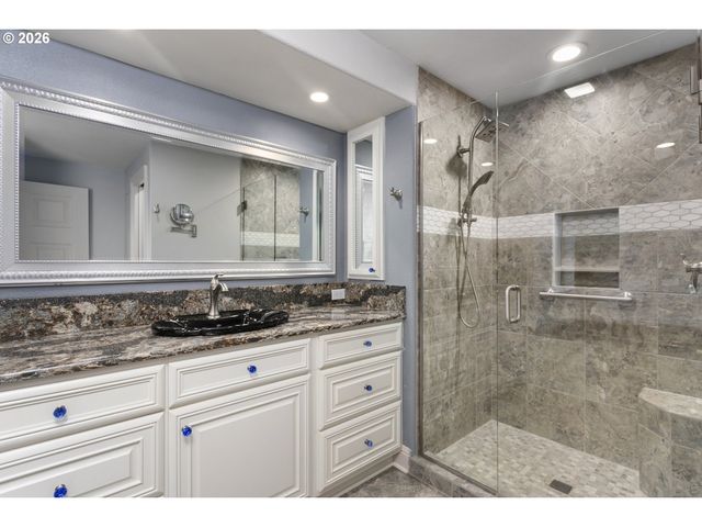 3310 Se BAYPOINT Dr, Vancouver, WA 98683
