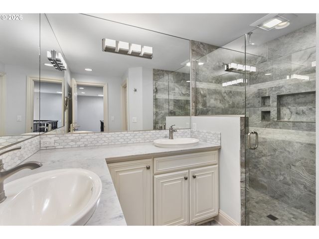 3310 Se BAYPOINT Dr, Vancouver, WA 98683