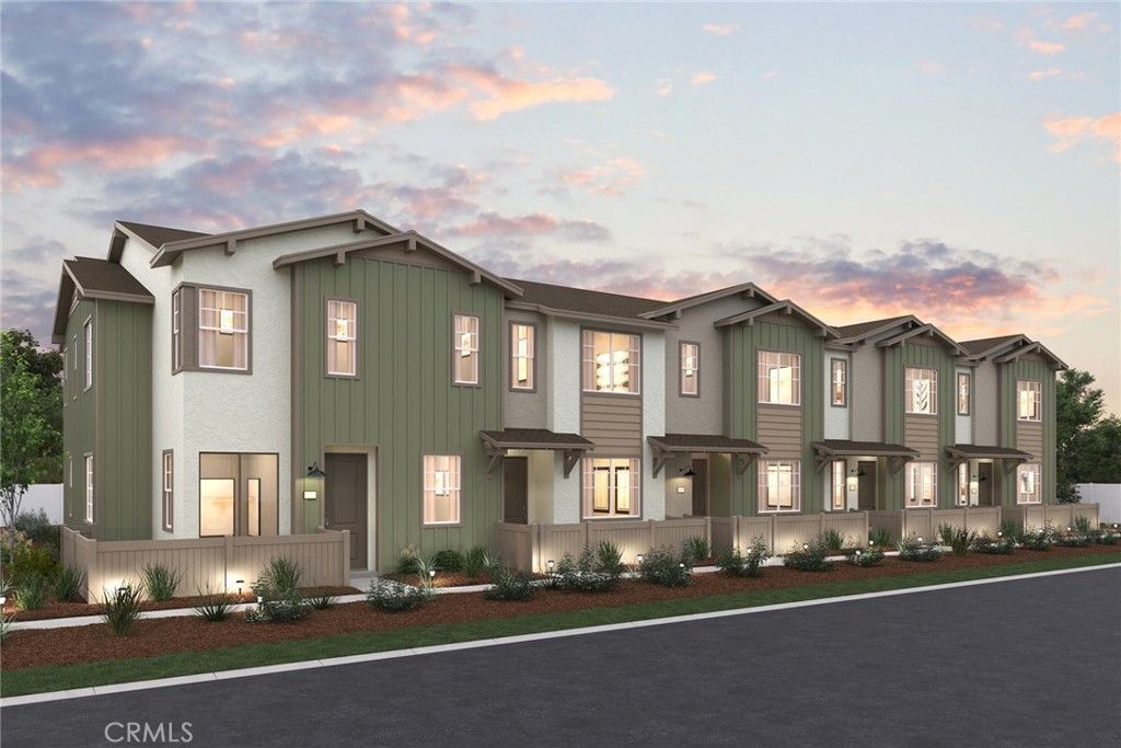 9821 Crossbay Loop 905, Jurupa Valley, CA 92509