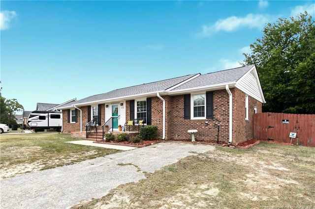430 Saddle Ridge Road, Fayetteville, NC 28311