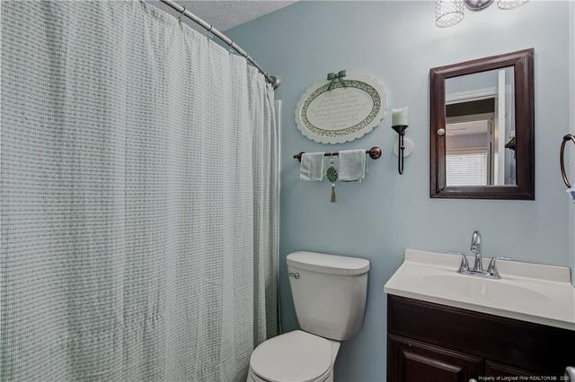 430 Saddle Ridge Road, Fayetteville, NC 28311
