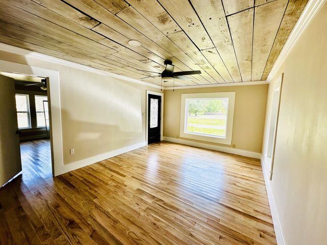 37 Corinth Rd., Petal, MS 39465